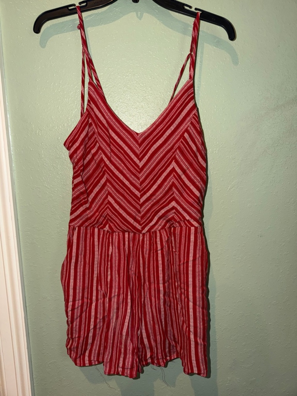 Red Striped V-Neck Spaghetti Strap Romper- one Clothing M